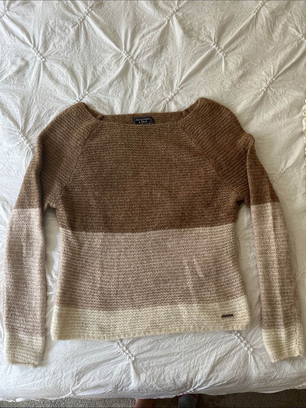 Abercrombie & Fitch Brown and Cream Colorblock Knit Sweater